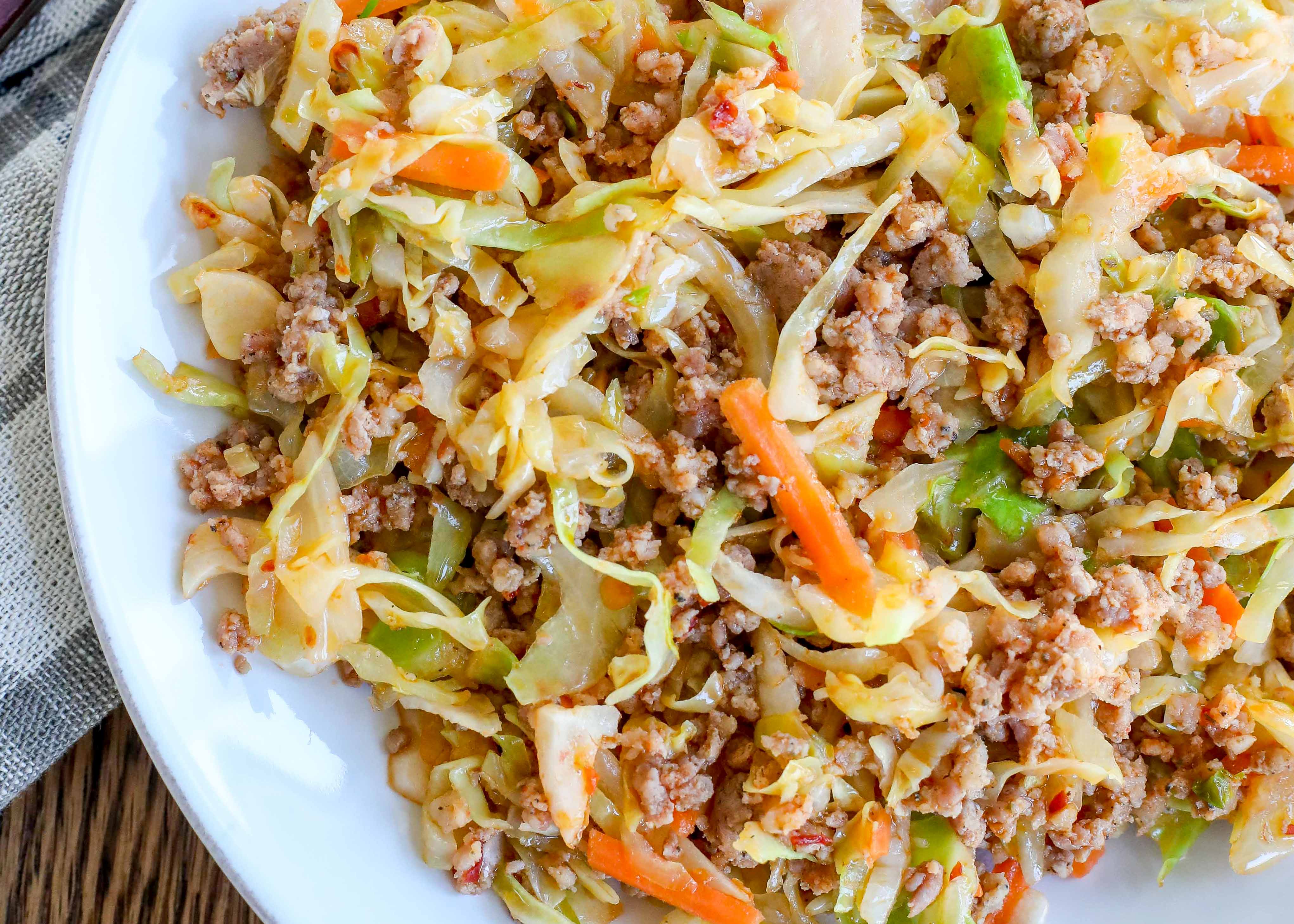 Flavorful Egg Roll Skillet: Your Quick Low-Carb Meal Solution